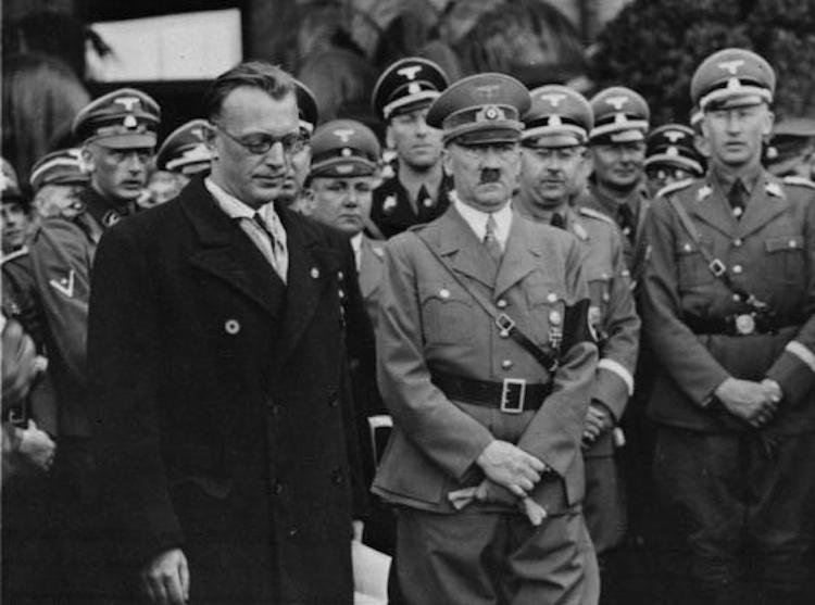 Курт шушниг. Шушниг канцлер Австрии. Канцлер Германии Адольф Гитлер. Канцлера Австрии 1938. Курт Шушниг и Гитлер.