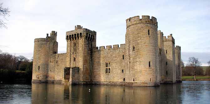 24 of Britain’s Best Castles | History Hit