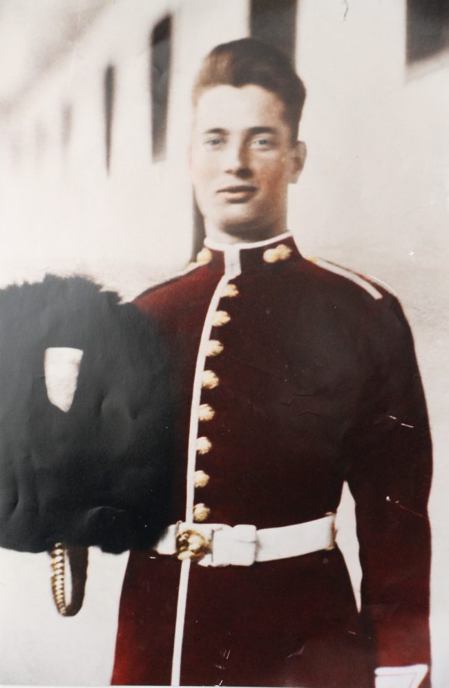 Guardsman Bert Smith at Wellington Barracks in 1928. Image source: Dilip Sarkar Archive.