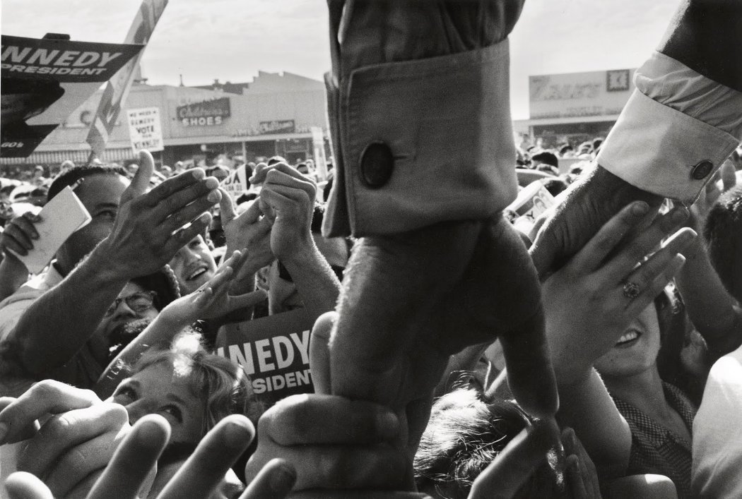 2-JFK-campaigning_Cornell-Capa