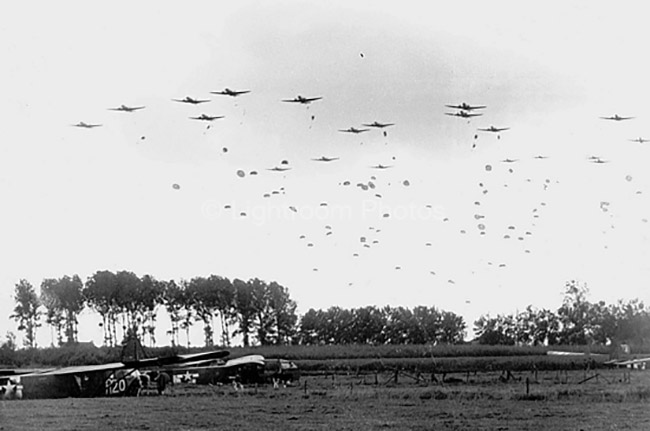 The 82nd Airborne Division drops near Grave.