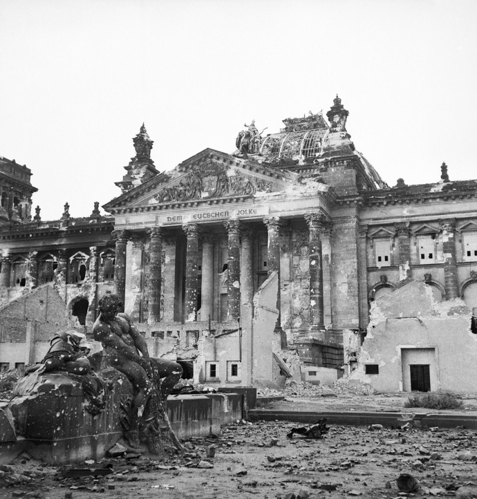 Ruins_of_the_Reichstag_in_Berlin,_3_June_1945._BU8573