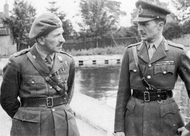 General Sosabowski (left) with General Browning.