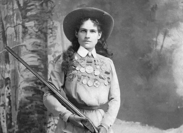 10 Facts About Annie Oakley | History Hit