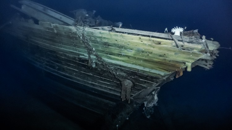 18 Famous Shipwrecks in the World