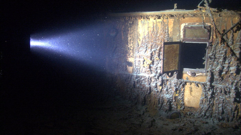 10 Eerie Underwater Photos Of The Titanic Wreck History Hit