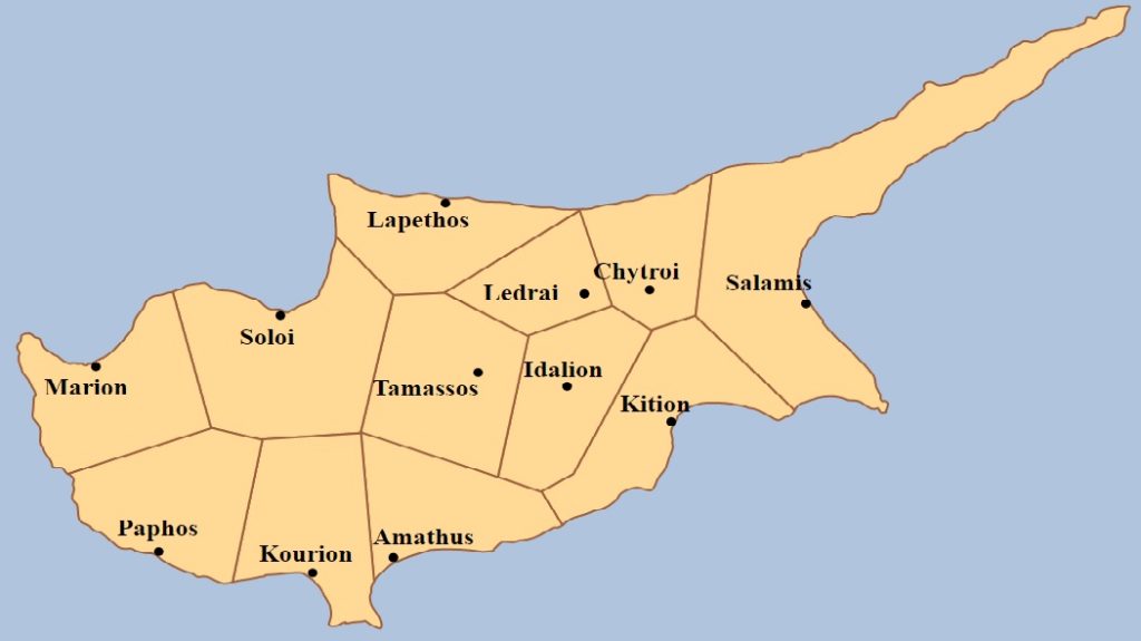 Chipre estava dividido entre vários pequenos reinos marítimos. O mais poderoso em 322 a.C. foi o rei Nicócreo de Salamina, cuja ajuda Ptolomeu procurou ativamente