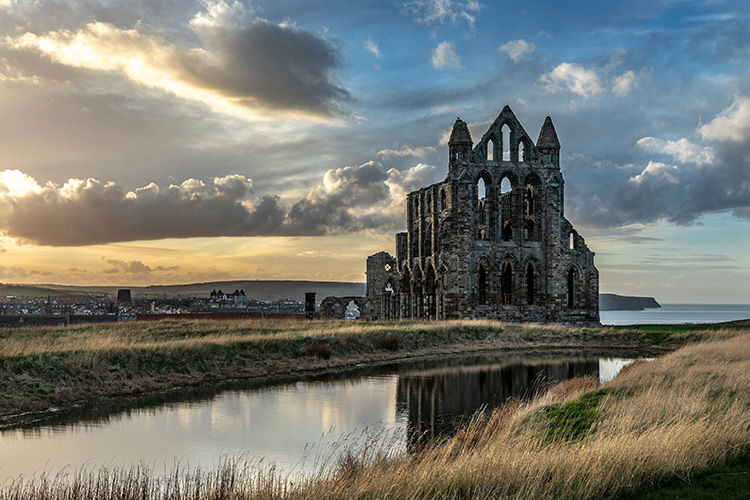 Whitby Abbey - History and Facts | History Hit