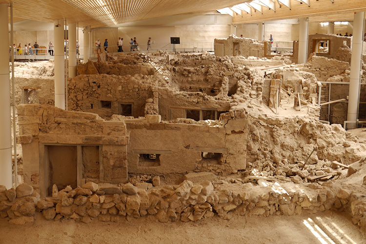 Akrotiri - History and Facts | History Hit