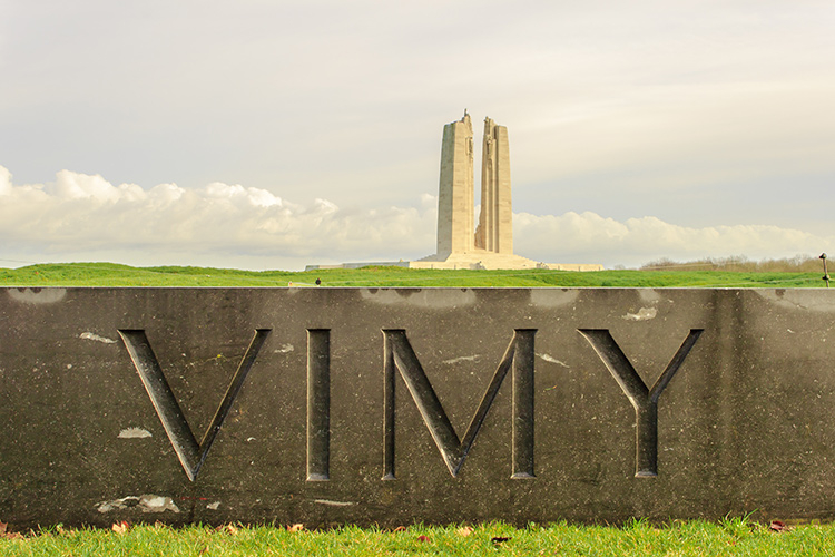 Historic Sites of Manitoba: 44th Canadian Infantry Vimy Ridge Monument  (Portage Avenue, Winnipeg)