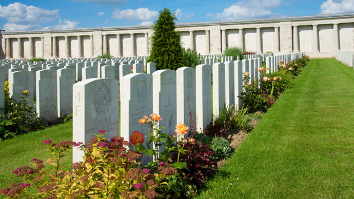 Historic Sites of Manitoba: 44th Canadian Infantry Vimy Ridge Monument  (Portage Avenue, Winnipeg)