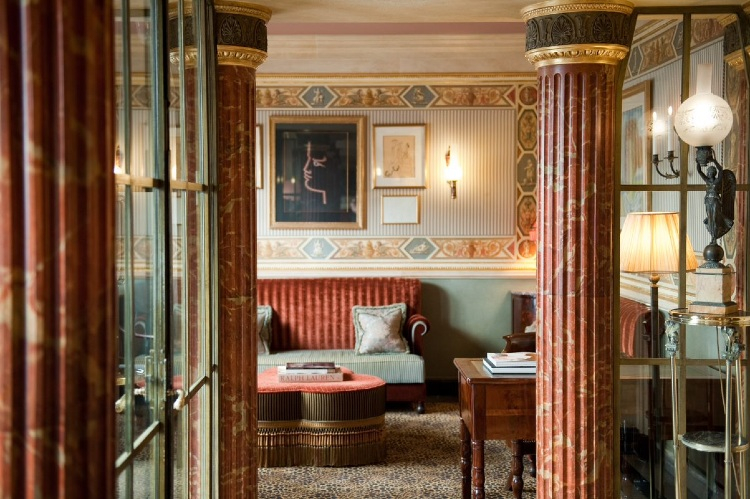 L hotel discount