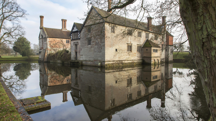 About Anne Hathaway's Cottage