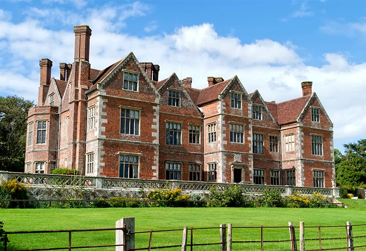 7 of the Best Historic Sites in the New Forest | Historical Landmarks ...