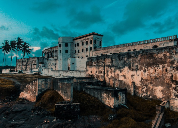 The World’s Most Notorious Historic Prisons | Historical Landmarks ...